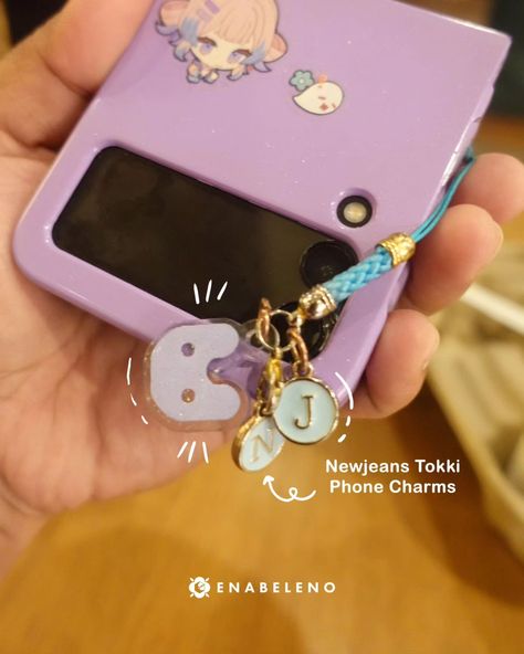 There's no such thing as too much keychains. 😌✨️ Use them in everything! 💜 On the bag: New Jeans Hanni Chibi Charm 💜 On the wallet: Kimetsu No yaiba Hanafuda Charm 💜 On the phone: Newjeans Tokki Charm Get them all through my online shops! ✨enabeleno.com/shop ✨shope.ee/5pjLZRj6Tz Newjeans Tokki, On The Phone, Online Shops, Kimetsu No Yaiba, Phone Charm, Too Much, Keychains, Wallet