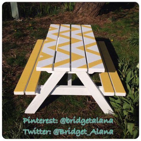 Youth sized picnic table with yellow/gold chevron. Perfect weekend project. Painted Wood Picnic Table, Yellow Picnic Table, Bench Illustration, Painted Picnic Tables, Yellow Picnic, Painted Garden Furniture, Work Office Ideas, Foldable Picnic Table, Playhouse Makeover