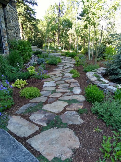 Simple Slope Landscaping, Flagstone Pathway Front Yard, Stone Path With Moss, Rockscaping Landscaping Ideas, Star Gazing Platform Backyard Ideas, Mulch Garden Ideas Landscaping, Front Yard With Pathway, Flagstone Garden Ideas, Natural Pathway Ideas