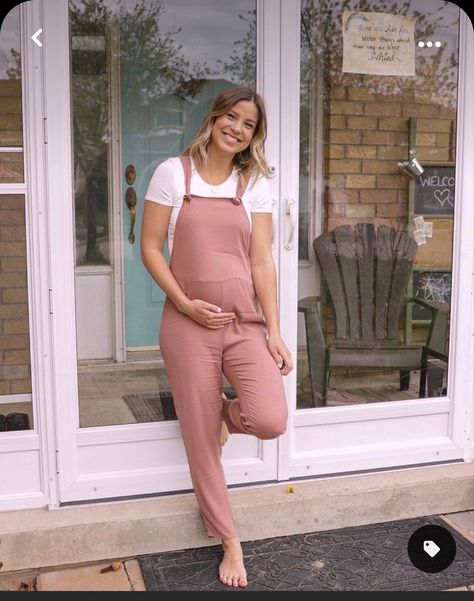 Casual Pregnancy Outfits, Pregnancy Outfit Ideas, Pregnancy Outfits Casual, Maternity Outfit Ideas, Maternity Shoot Outfit, Summer Pregnancy Outfits, Spring Maternity Outfits, Prego Outfits, Casual Maternity Outfits