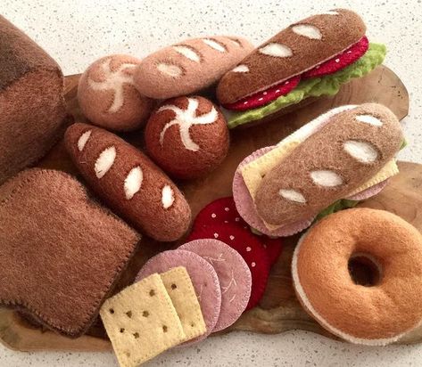 Wool Bread, Felt Bread, Play Bakery, Wooden Play Food, Play Props, Rustic Bread, Open Ended Play, Types Of Bread, Montessori Baby