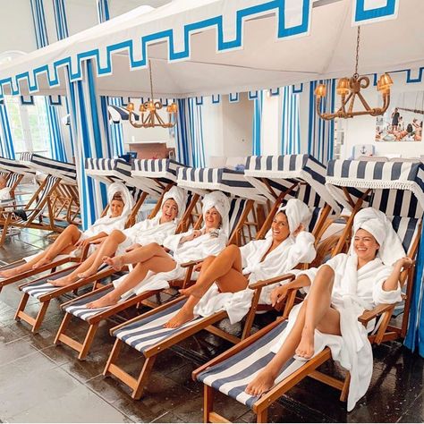 Jetset Bachelorette on Instagram: “We’re excited to be planning a big 30th birthday / bachelorette party in Palm Springs this spring that will include a spa day at the…” Wellness Retreat Bachelorette Party, Bachelorette Party Spa Day, Chill Bachelorette Party Themes, Spa Day Bachelorette Party, Spa Bachelorette Party Ideas, Bachelorette Party Spa, Yoga Bachelorette, Spa Bachelorette Party, Bachelorette Spa