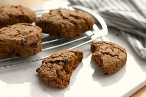 Lassy Buns -- Newfoundland molasses raisin buns. A simple tea bread, Lassy Buns are sort of a cross between a molasses cookie and a biscuit. Molasses Buns Newfoundland, Lassy Buns, Raisin Buns Recipe, Molasses Biscuits, Molasses Buns, Acadian Food, Easiest Cookie Recipe, Raisin Buns, Molasses Cookie