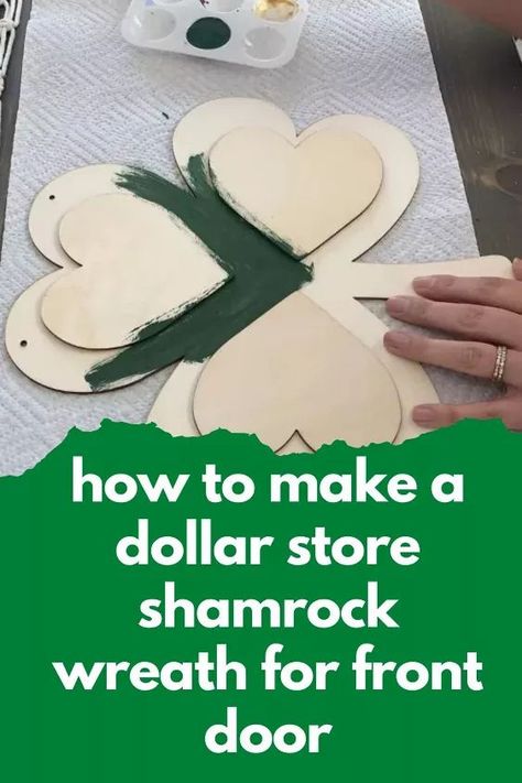 Diy St Patricks Day Wreath, Diy St Patricks Day Decor, St Patricks Decorations, Front Door Diy, Shamrock Craft, St. Patrick's Day Diy, Wreaths St Patricks, March Crafts, St Patricks Crafts