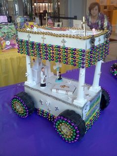 Mardi Gras Wagon Float, Shoe Box Float, Mardi Gras Classroom, Fiesta Float, Wagon Floats, Shoebox Float, Mardi Gras Parade Float, Shoebox Project, Mardi Gras Activities