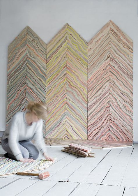 Funky Marbelous Wood Floors Look Like Marble Pastel Furniture, Pastel Trends, Creative Flooring, Flat Ideas, Home Trends, Marbling, Wall Treatments, Wall Patterns, New Wall