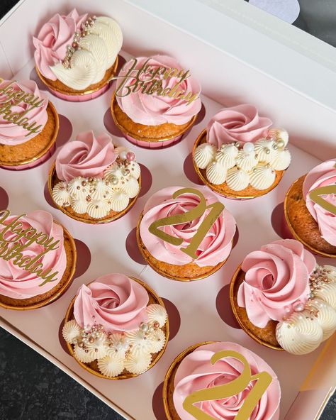 Pretty in pink - beautiful buttercream cupcakes for a special 21st birthday! . . . #lumibakes #21stbirthdaycupcakes #pinkbuttercreamcupcakes #buttercreamcupcakes #cakesinaltonhampshire #hampshirecupcakes #surreycupcakes 21 Cupcake Cake Number, 21st Cupcake Ideas, 18th Birthday Cupcakes Ideas, 21st Cupcakes, 21st Birthday Cookies, Birthday Cupcakes For Women, 30th Birthday Cupcakes, 21st Birthday Cupcakes, 21st Birthday Cakes