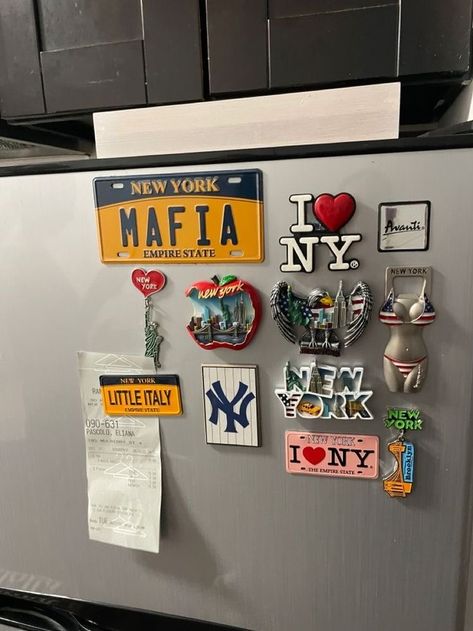 Aesthetic Magnets Fridge, Statement Room Decor, Magnets On Fridge Aesthetic, Dream Apartment Bathroom, Magnets On Fridge, Fridge Magnet Aesthetic, Cool Fridge Magnets, Aesthetic Fridge Magnets, Fridge Magnets Aesthetic