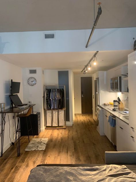 Studio Student Apartment, Minimalist Student Apartment, Small Apartment For Students, Studio Apartment Ideas Student, Apartment For Student, Student Studio Ideas, Student Studio Apartment Ideas, Washington Dc Apartment Interior, Studio Apartment Murphy Bed