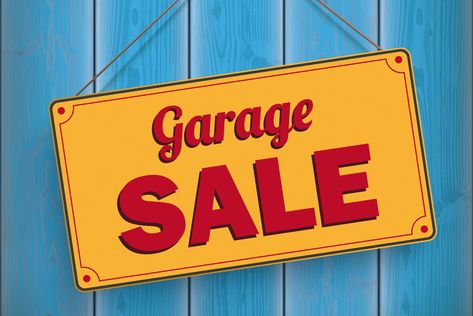 To make the most money when hosting your garage sale, follow these setup and display tips. They can help you sell more items for more money. Flea Market Signs, Successful Garage Sale, Garage Sale Signs, Vintage Flea Market, Draw People, Garage Sale Pricing, Clear Plastic Bags, Garage Sale, Garage Sales