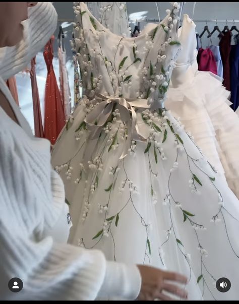 Lily Of The Valley Clothes, Lily Of The Valley Wedding Dress, Laduree Wedding, Dior Lily Of The Valley, Lily Of The Valley Aesthetic, Lily Of The Valley Fairy, Lily Of The Valley Wedding, Fairy Character, Red Ball Gowns