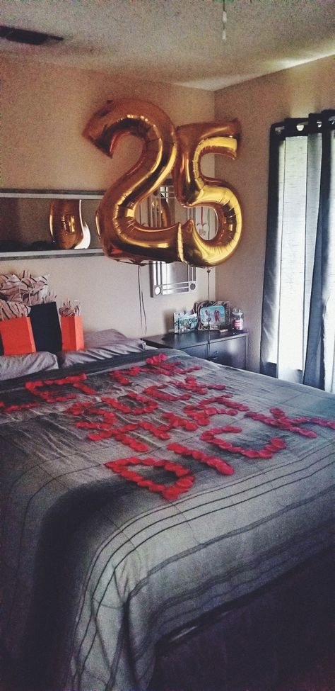 22 Men Birthday Ideas, Bae Birthday Gift Ideas, Good Boyfriend Gifts Birthday, 28th Birthday Decorations For Men, Boyfriends 24th Birthday Ideas, 18th Birthday Party Ideas For Boyfriend, Decorating For Boyfriend, Boyfriend Birthday Ideas Black Couples, 24th Birthday Boyfriend