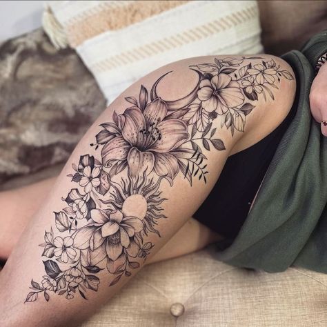 Tattoo Ideas Female Thigh, Upper Thigh Tattoos, Cute Thigh Tattoos, Side Thigh Tattoos, Floral Thigh Tattoos, Flower Thigh Tattoos, Hip Thigh Tattoos, Full Leg Tattoos, Hip Tattoos Women