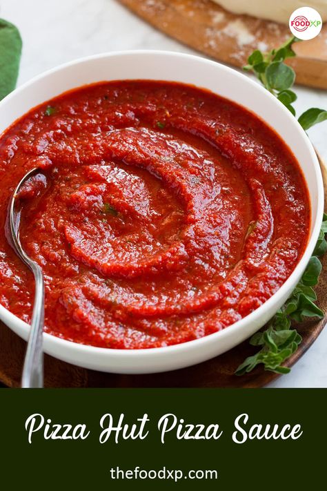 Homemade sauces are always fun to make at home and are better than the ones we find in stores. Here's a quick and easy recipe for Pizza Hut pizza sauce. Reach to the official website of TheFoodXP. #pizzahutpizzasaucerecipe #pizzahutpizzasauce #pizzahutpizzasaucehomemade #copycatpizzahutsauce Pizza Sauce Easy, Red Pizza Sauce, Marinara Recipe, Best Homemade Pizza, Alla Vodka, Pizza Sauce Recipe, Pizza Sauce Homemade, Clam Recipes, Vodka Sauce