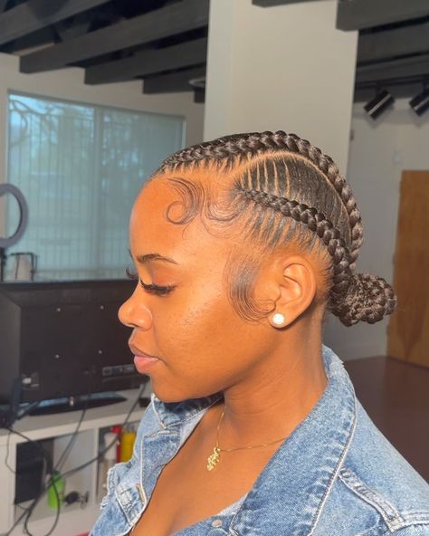 4 Feed Ins With Bun, 5 Braids Cornrows, 4 Feed In Braids Hairstyles With Bun, 4 Stitch Braids In A Bun, 5 Stitch Feed In Braids, 4 Stitch Braids, Cornrows Into A Bun, 4 Feed In Braids, 5 Braid