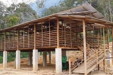 Goat Shed Plans, Goat Housing, Poultry Farm Buildings, Cow Shed Design, Poultry Farm Design, Sheep House, Goat Shed, Goat Pen, Goat Shelter