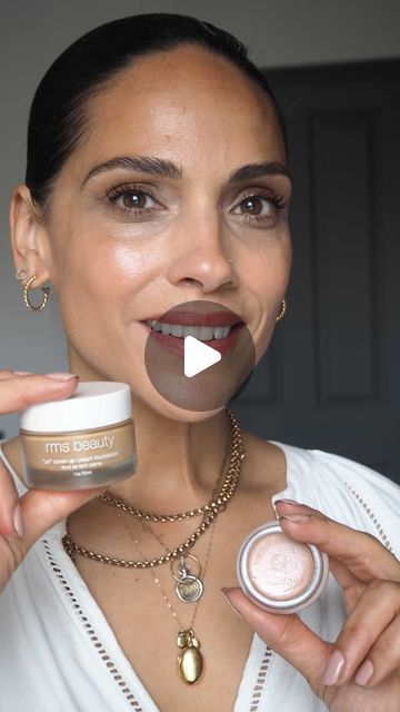 rms beauty • organic beauty on Instagram: "Clean beauty, but make it effortless. #IYKYKrms celebrity makeup artist @tahira_makeup knows the importance of refined, well-edited makeup and skincare essentials that are long-lasting on a photo shoot, red carpet, and, of course, her everyday life.💋  Uncoverup Concealer in 33.5 UnCoverup Foundation in 33 Lip2Cheek in Modest on the cheeks Lip2Cheek in Beloved on the lips Translucent UnPowder  Peach Luminizer Eyelights in Flare Straight Up Mascara" Rms Eyelights, Rms Beauty, Skincare Essentials, Luminizer, Celebrity Makeup Artist, Celebrity Makeup, Makeup And Skincare, Skin Care Essentials, Organic Beauty