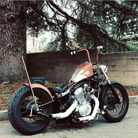 Honda Shadow Bobber, Shadow Bobber, Honda Bobber, Bobber Style, Custom Street Bikes, Harley Bobber, Bobber Bikes, Bike Photography, Chopper Bike