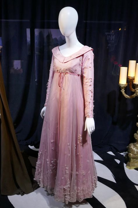 Elle Fanning Maleficent, Maleficent Dress, 1800s Dresses, Maleficent Mistress Of Evil, Maleficent 2, Maleficent Movie, Mistress Of Evil, Engagement Dinner, Regency Era Fashion