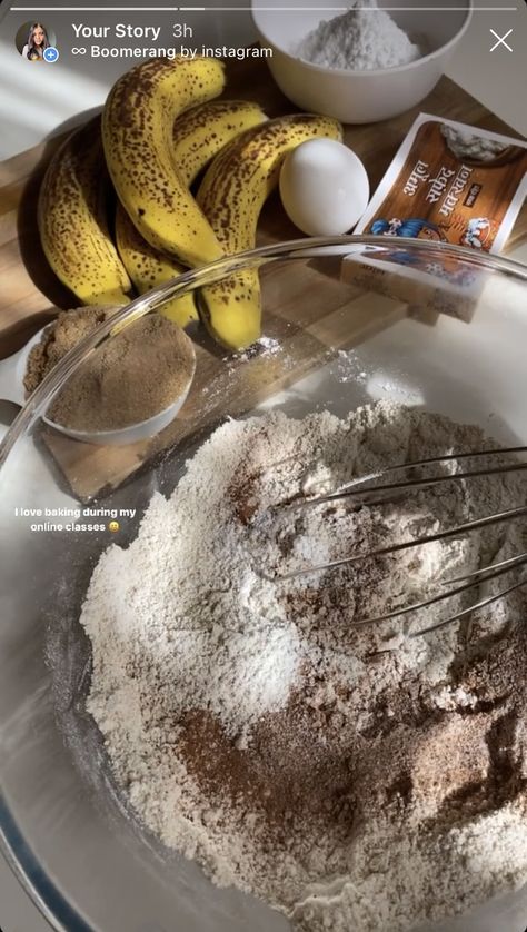 Baking Time Instagram Story, Baking Aesthetic Story, Baking Stories Instagram, Milkshake Recipe Chocolate, Food Captions, Sleepover Food, Healthy Food Motivation, Think Food, Snap Food