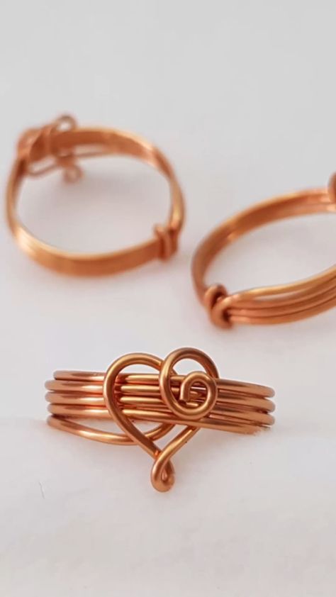 Lan Anh Handmade | Heart rings - How to make jewelry from copper wire | Instagram Wire Wrapped Heart Ring, Diy Ring For Boyfriend, Twisted Wire Rings Diy, How To Make Rings With Wire, Homemade Rings Wire, Heart Wire Ring, Homemade Rings, Making A Ring, Wired Ring