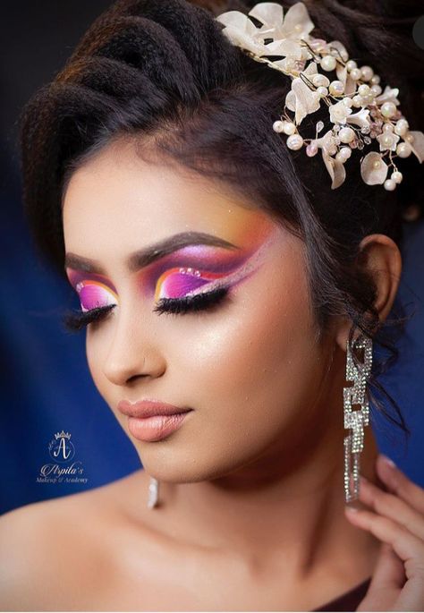 Brazilian Eye Makeup, Bride Eye Makeup, Eyeshadow Art, Bollywood Makeup, Goddess Makeup, Beauty Salon Posters, Red Carpet Makeup, Bengali Bridal Makeup, Shadow Makeup