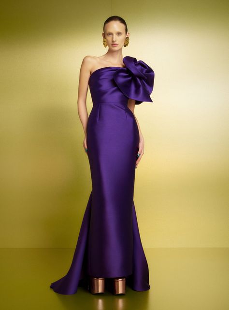 Elegant Prom Dress, Purple Evening Dress, Solace London, Elegant Prom, Elegant Prom Dresses, Mermaid Evening Dresses, Couture Gowns, Gorgeous Gowns, Classy Dress