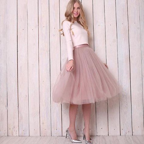 ❤️ Tulle Skirt Outfit Winter, Pink Tulle Skirt Outfit, Tulle Skirts Outfit, Short Skirts Outfits, Rok Outfit, Tule Rok, Outfit Elegantes, Pink Tulle Skirt, Princess Beauty