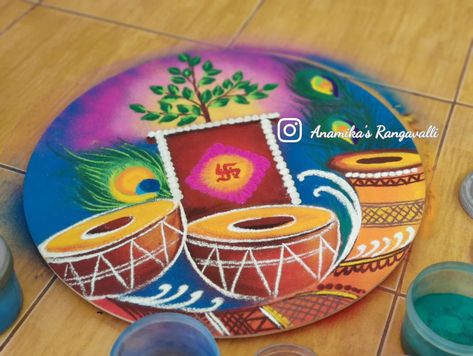 Delighted to create this special Rangoli for Tulsi Vivaah at the revered Hingraj Mata Temple, Runda. 🌿🌸 Blending devotion with vibrant colors to honor this sacred tradition. 💖🙏 Thanks @falguniravish For this opportunity #TulsiVivaah #RangoliArt #HingrajMataTemple #TraditionalArt #AnamikasRangavalli Rangoli For Tulsi, Ready Rangoli, Traditional Rangoli Design, Traditional Rangoli, Rangoli Side Designs, Rangoli Designs Latest, Special Rangoli, Gold Earrings Models, Colorful Rangoli