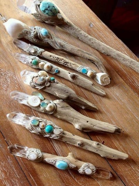 60 Fabulous DIY Home Décor Ideas on a Budget | Dengarden Pagan Crafts, Driftwood Projects, Cool Wood Projects, Witchy Crafts, Driftwood Crafts, Sea Witch, Beach Crafts, Crystal Wand, Driftwood Art