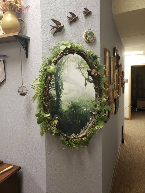 Decorated Mirror, Forest Bedroom, Forest Room, Dark Home Decor, Dark Home, Dream House Decor, My New Room, Enchanted Forest, My Bedroom