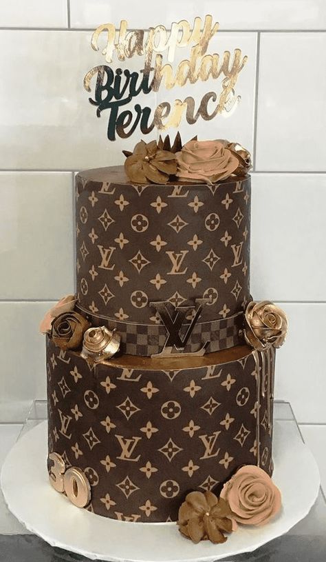 Louis Vuitton Cakes For Men, Lv Cakes Louis Vuitton Birthday, Louis Vuitton Cake For Women, Louis Vuitton Birthday Cake, Lv Cake, Louis Vuitton Birthday Party, Lv Art, Designer Desserts, 29th Birthday Cakes