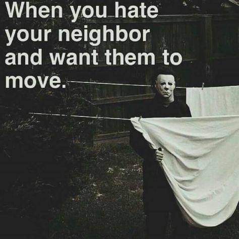 Michael Myers~~Halloween Funny Halloween Jokes, Halloween Jokes, Horror Movies Funny, Halloween Memes, Meme Page, The Boogeyman, Funny Horror, Movie Memes, Jason Voorhees