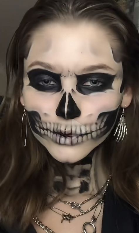 Black And White Makeup Halloween, Hecate Makeup, Ghost Concert Outfit, Ghost Concert, Lol Makeup, Skeleton Face Paint, Halloween Makeup Inspo, October Vibes, Black And White Makeup