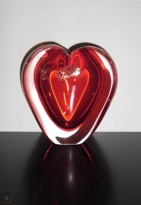 Vetreria Artistica Oball Murano Art Glass Signed Red Heart Vase Blue Ex, Heart Vase, Murano Art, Waterford Crystal, Crystal Wedding, Serving Set, Carnival Glass, Pink Glass, Wedding Cake Toppers