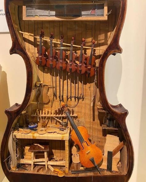 Inside Of Instruments, Violin Aesthetic Vintage, Violin Decoration, Violin Bridge, Vintage Violin, Violin Art, Instrument Music, Learn Violin, Sheet Music Art