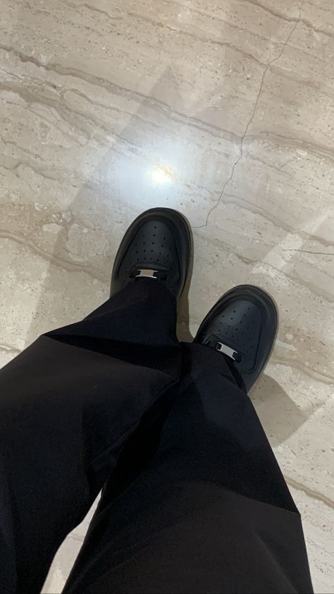 Black Air Force Aesthetic, Black Air Force 1 Aesthetic, Outfit With Nike Air Force 1, Outfits For Men Black, White Air Force Ones Outfit, Black Forces, Nike Air Force Ones Outfit, Air Force Ones Outfits, Air Force One Outfit