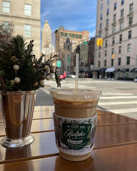 Nyc Work Aesthetic, Nyc Coffee Aesthetic, Food In Nyc Aesthetic, New York Cafes, Ralph’s Coffee Nyc, Nyc Coffee Shop Aesthetic, Nyc Cafe Aesthetic, Ralphs Coffee Nyc, Nyc Vibes Aesthetic