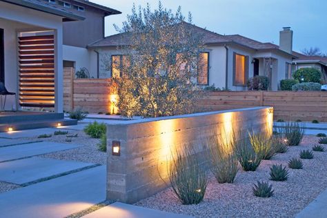 Modern Landscape Design Backyard Retaining Walls, Modern Industrial Landscaping, Modern Fence Sloped Yard, Red Brick House Front Landscaping, Front Fence Lighting, California Backyard Landscaping Ideas, Front Wall Landscaping Ideas, Modern Hardscape Front Yard, Ranch Style House Landscaping Front Yard