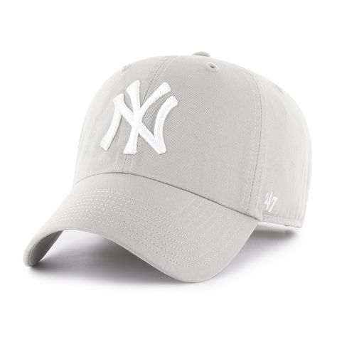 Yankees hat outfit