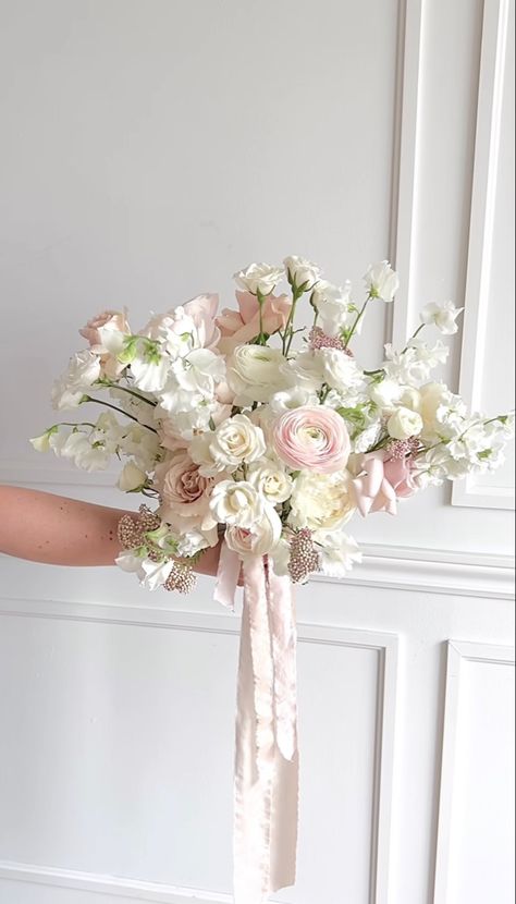 Dusty Pink Flowers Wedding, Soft Pastel Wedding Bouquet, Light Pink And White Wedding Flowers, White And Pink Bridal Bouquet, White And Light Pink Bouquet, White Pink Wedding Bouquet, Dusty Pink Wedding Theme, Light Pink Wedding Flowers, Pink And White Flower Bouquet