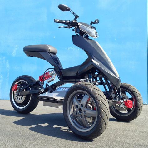 Three Wheel Scooters, Trike Scooter, Electric Scooter Design, Lowrider Bicycle, Reverse Trike, Best Electric Bikes, Electric Trike, Motorbike Design, Scooter Design