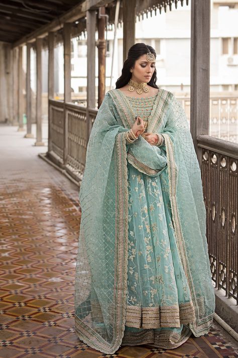 Anarkali Dress Pastel, Pastel Color Dress Wedding, Desi Dress Pakistani Outfits, Pastel Pakistani Outfit, Wedding Party Wear Dresses, Pastel Color Dresses, Pakistani Designer Dress, Pakistani Designer Clothes, Pakistani Dresses Online