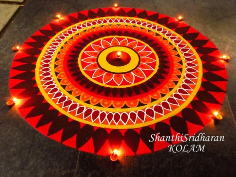 Rangoli For Deewali, Round Rangoli For Diwali, Rangoli In Circle Design, Diwali Rangoli Circle, Very Big Rangoli, Rangoli Designs Circles Patterns, Big Circle Rangoli Design, Big Round Rangoli Design, Circle Rangoli Designs Diwali Simple