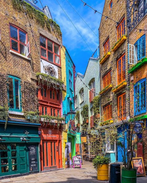 Convent Garden, Uk Bucket List, Neals Yard, Covent Garden London, London Vacation, London Summer, Voyage Europe, Visit London, Covent Garden