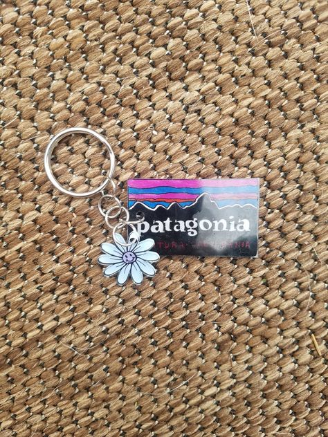 Key Chains Aesthetic, Chains Aesthetic, Aesthetic Vsco, Car Stuff, Vroom Vroom, Key Chains, Patagonia, Key Chain, Keychains