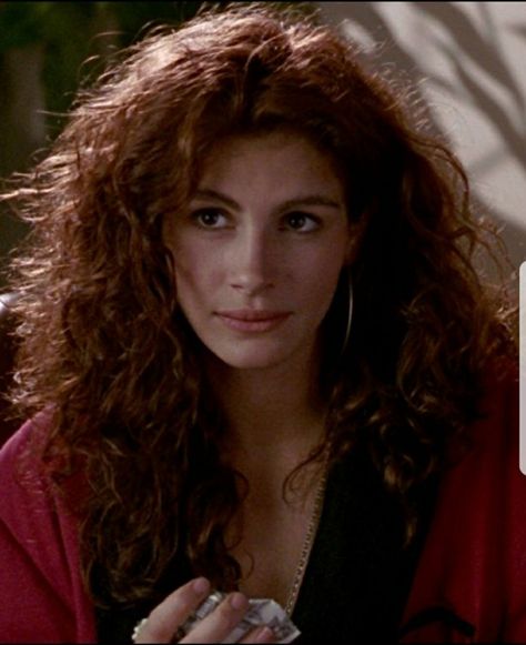 Julia Roberts Hair Curly, Julia Roberts Curly Hair, Julia Roberts Hair, Robert Movie, Julia Roberts Style, Pretty Woman Movie, Wild Curly Hair, Julia Roberts, Dream Hair