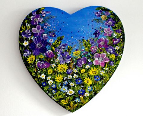 Heart Canvas Painting Ideas, Heart Canvas Painting, Valentine Canvas, Heart Canvas Art, Painted Slate, Flower Drawing Tutorials, Painting Competition, Acrylic Painting Flowers, Art Paintings For Sale