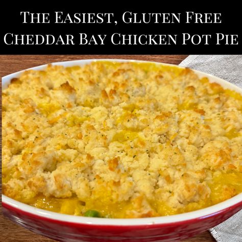 The Easiest Gluten Free Cheddar Bay Chicken Pot Pie Recipe - Gluten Free Type A Mama Crockpot Chicken Pot Pie Gluten Free, Gluten Free Red Lobster Biscuits, Cheddar Bay Chicken, Chicken Pot Pie Gluten Free, Recipe Using Rotisserie Chicken, Chicken Pot Pie Recipe Crockpot, Gluten Free Pot Pie, Dairy Free Chicken Pot Pie, Gluten Free Chicken Pot Pie