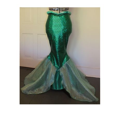 Merman Costume, Ariel Little Mermaid, Skirt Flowy, Skirts Flowy, Mermaid Life, Mermaid Princess, Mermaid Costume, Cosplay Halloween, Mermaid Party